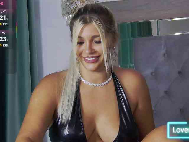 lorehottie lorehottie