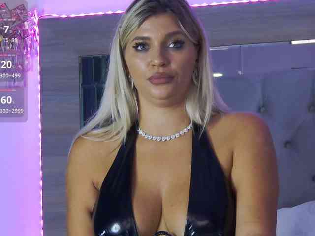 Modèle: LoreHottie