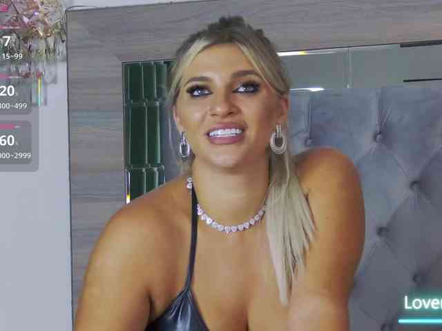lorehottie lorehottie