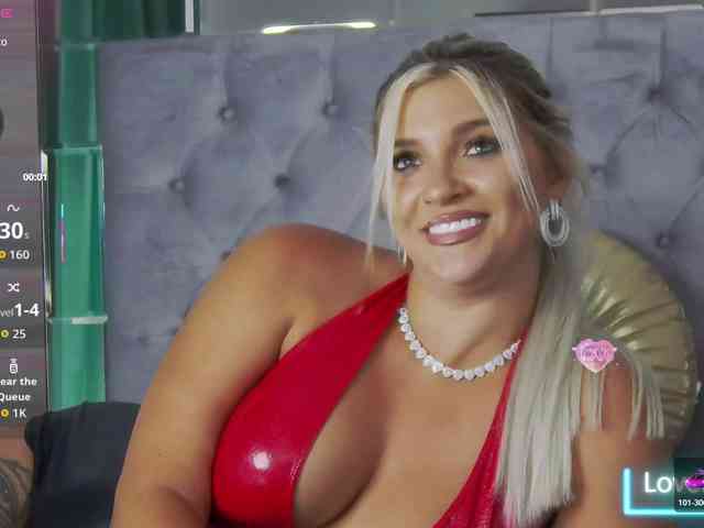 LoreHottie webcam