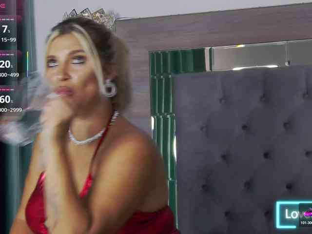 lorehottie Live Webcam on BongaCams