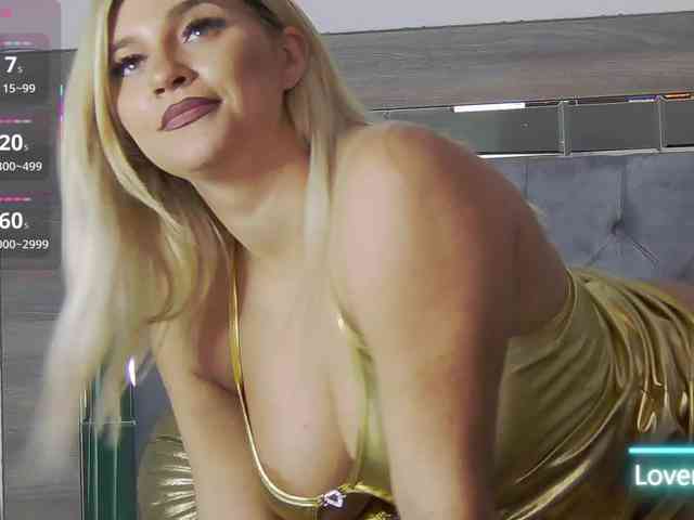 LoreHottie webcam