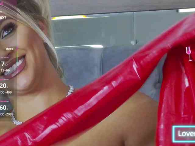 LoreHottie webcam