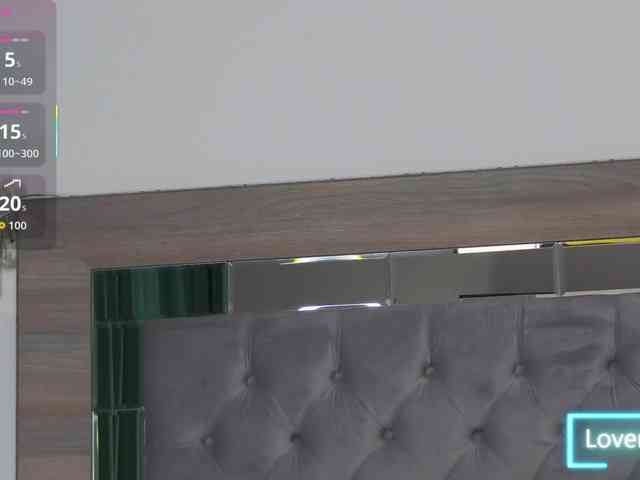 LoreHottie webcam