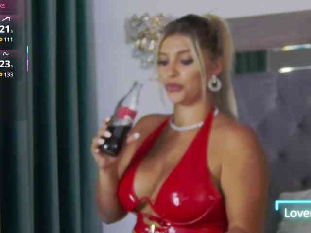 LoreHottie webcam