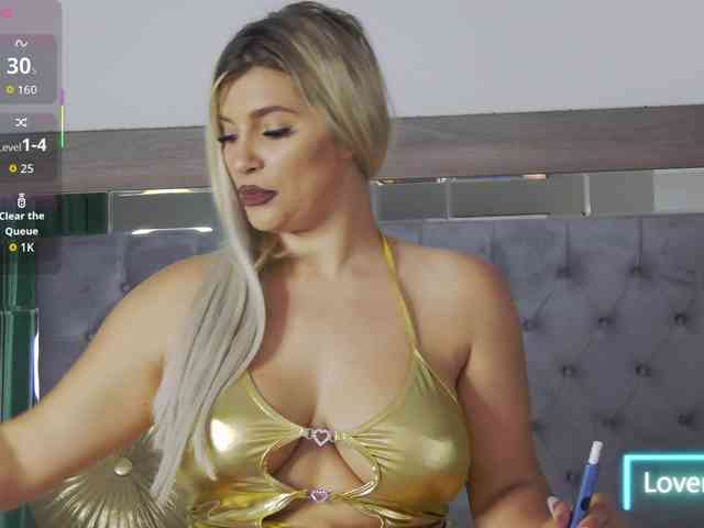 LoreHottie webcam