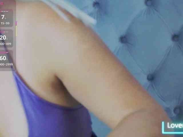 LoreHottie webcam