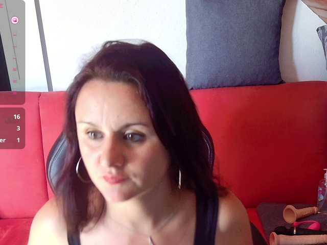 sheyene24 live webcam show