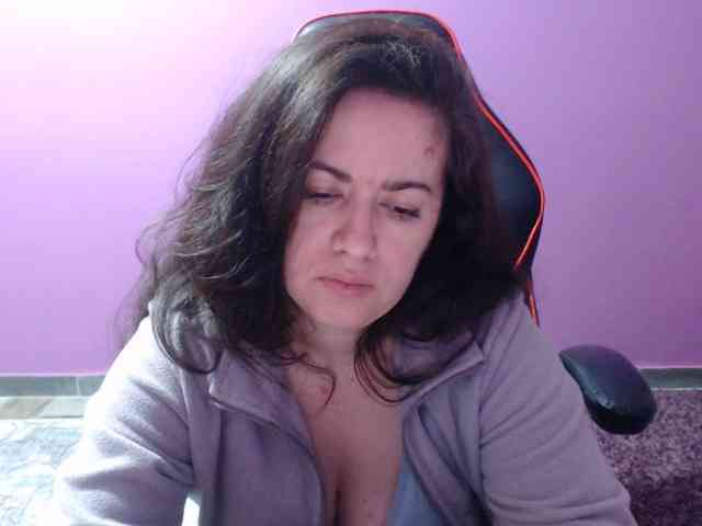 GldSquirt23 webcam