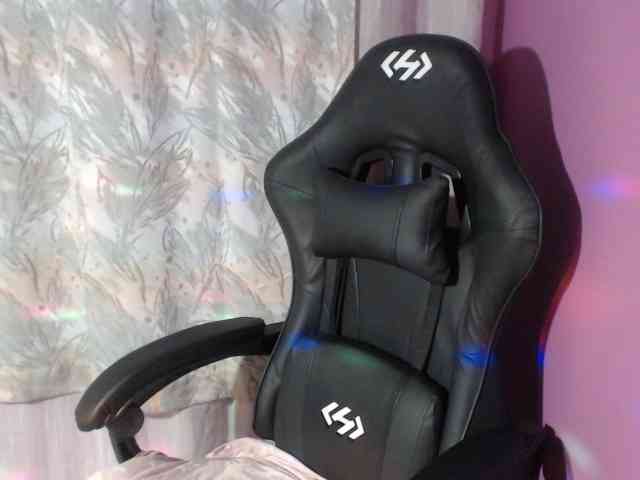 GldSquirt23 webcam