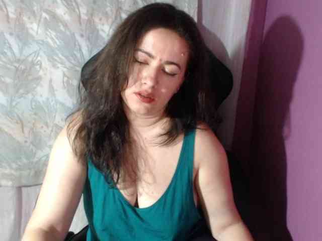 GldSquirt23 webcam
