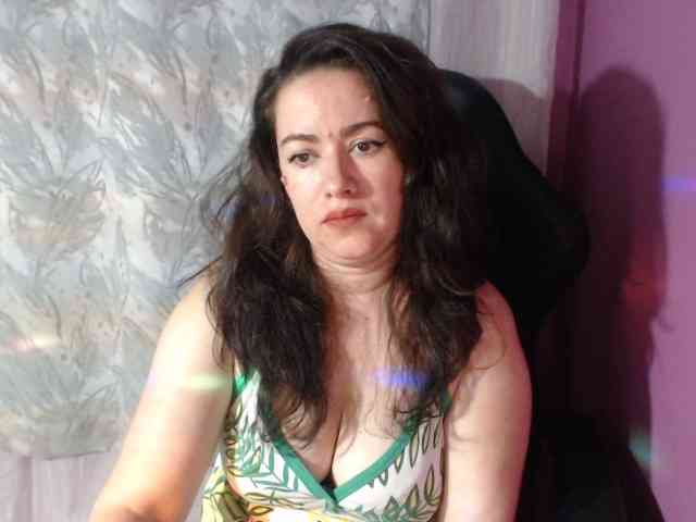 GldSquirt23 webcam