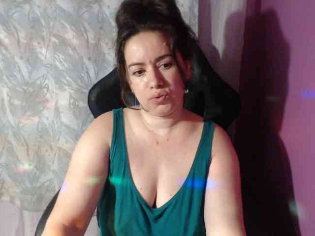 GldSquirt23 webcam
