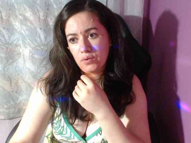 GldSquirt23 webcam