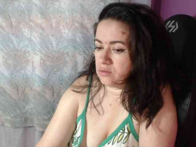 GldSquirt23 webcam