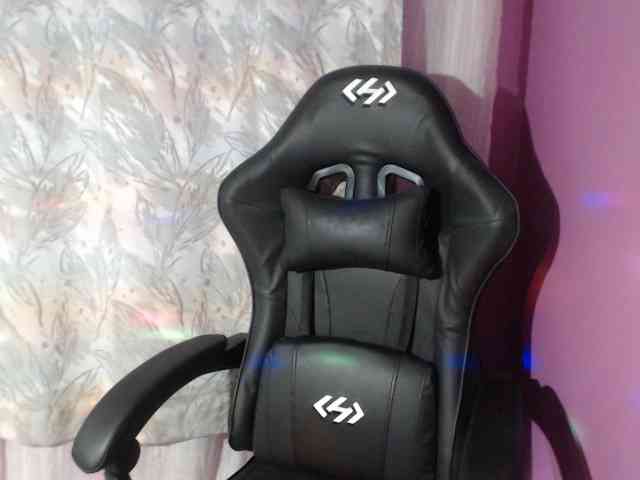 GldSquirt23 webcam