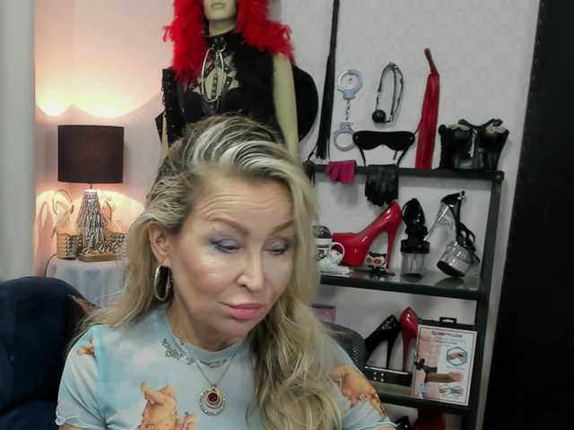 soft-crystal live cam on BongaCams