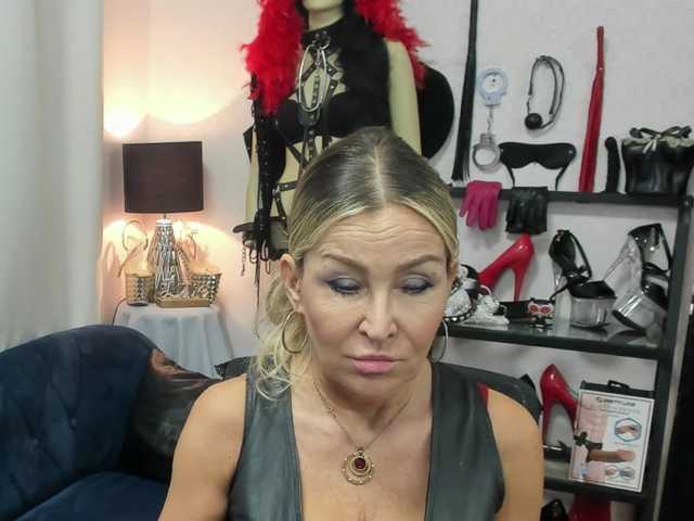 soft-crystal live cam on BongaCams