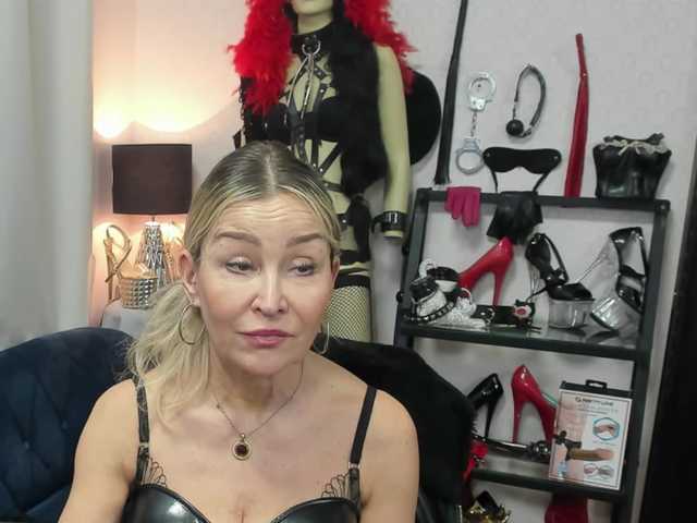 soft-crystal Live Cam on BongaCams