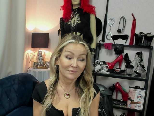 soft-crystal live cam on BongaCams