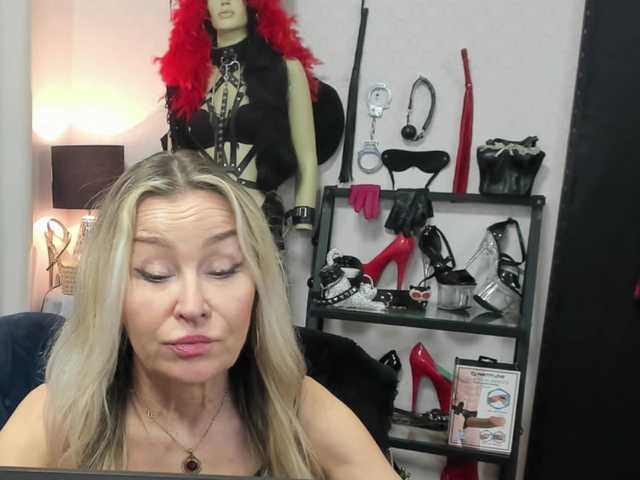 soft-crystal's BongaCams show and profile