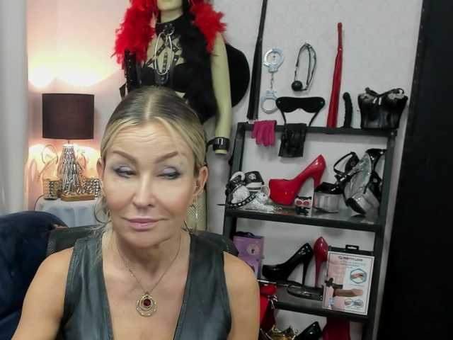 soft-crystal live webcam show