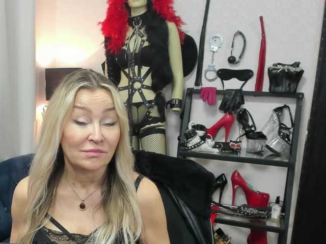 soft-crystal's BongaCams show and profile