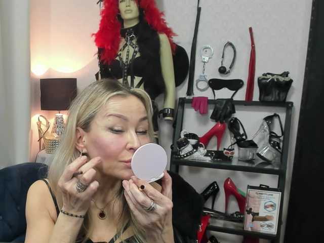 soft-crystal's BongaCams show and profile