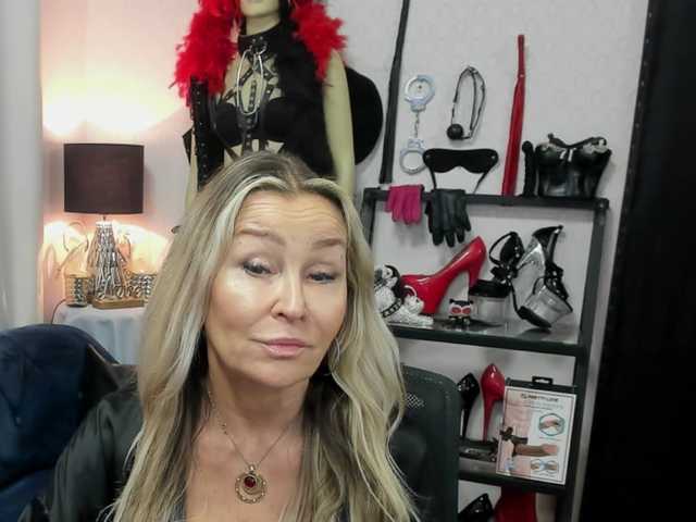 soft-crystal live cam on BongaCams