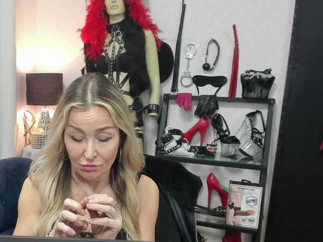 soft-crystal's BongaCams show and profile