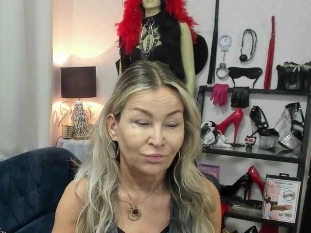 soft-crystal live cam on BongaCams