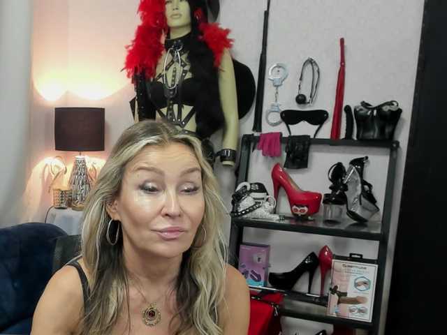 soft-crystal live cam on BongaCams