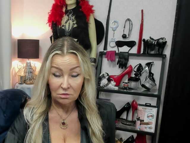 soft-crystal live cam on BongaCams