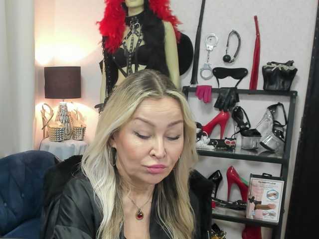 soft-crystal's BongaCams show and profile