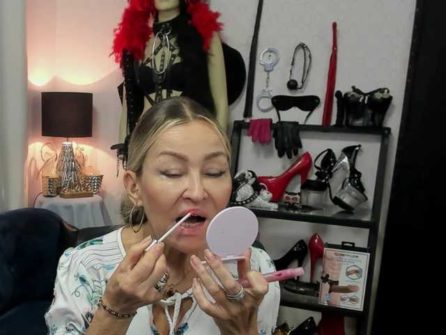 soft-crystal live cam on BongaCams