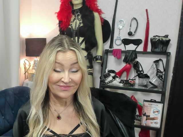 soft-crystal's BongaCams show and profile