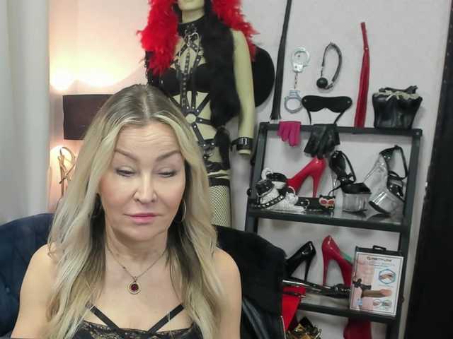 soft-crystal's BongaCams show and profile