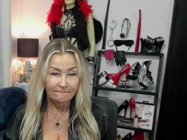 soft-crystal live cam on BongaCams