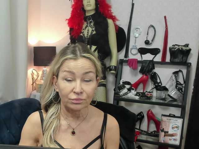 soft-crystal's BongaCams show and profile