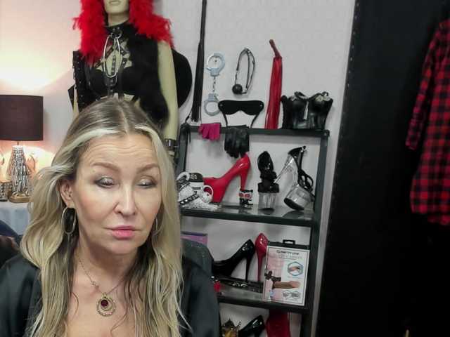 soft-crystal live cam on BongaCams