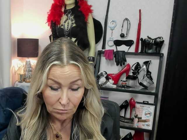 soft-crystal live cam on BongaCams