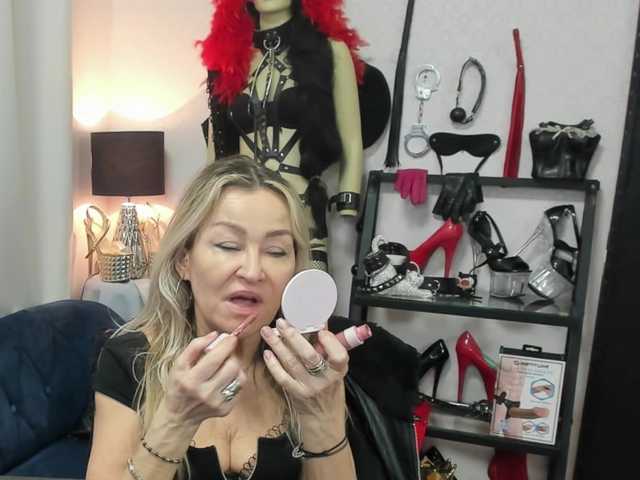 soft-crystal's BongaCams show and profile