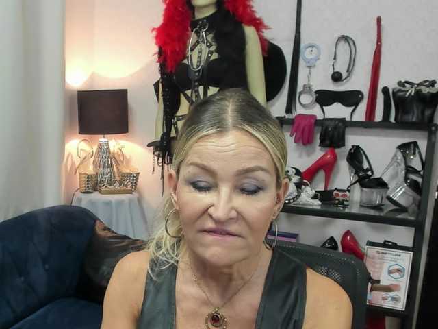 soft-crystal live cam on BongaCams