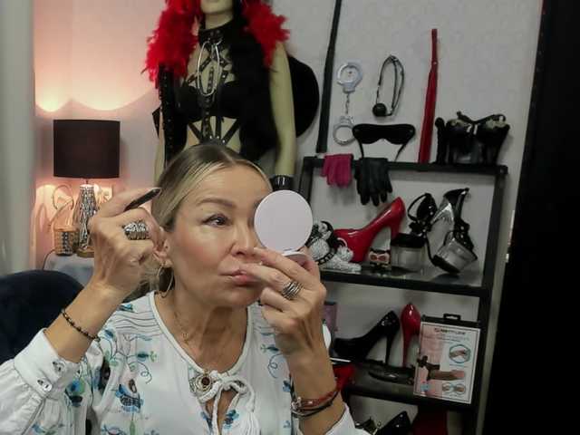 soft-crystal live webcam show