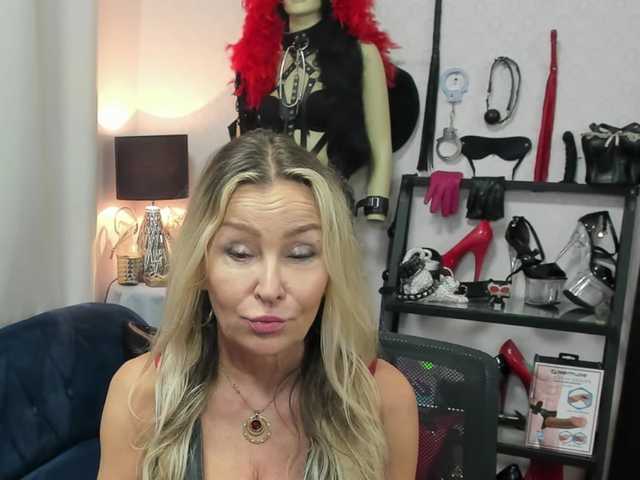 soft-crystal live cam on BongaCams