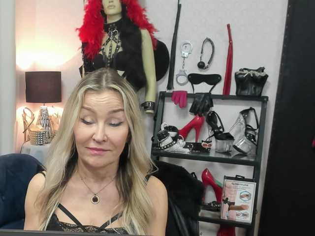 soft-crystal's BongaCams show and profile