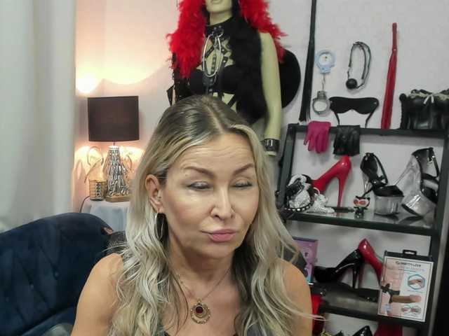 soft-crystal live cam on BongaCams