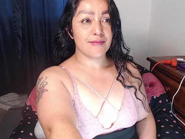 pepiitaa-pexx live cam on BongaCams