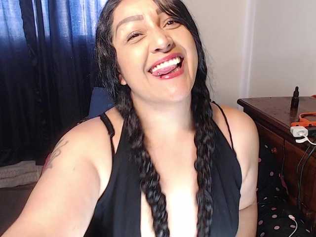 pepiitaa-pexx live cam on BongaCams