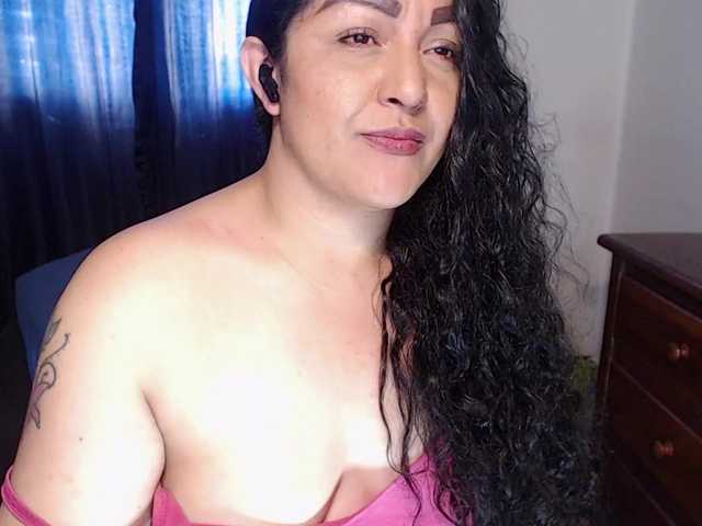 pepiitaa-pexx live cam on BongaCams